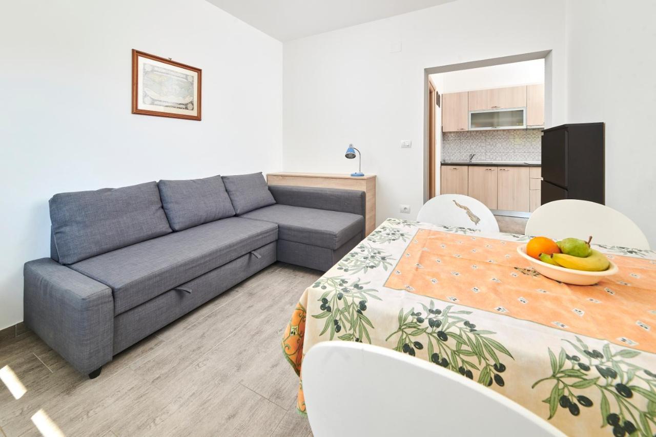 Apartments Ferlin ウマグ エクステリア 写真