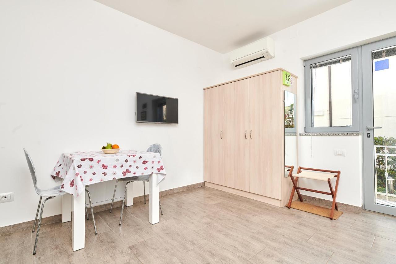 Apartments Ferlin ウマグ エクステリア 写真