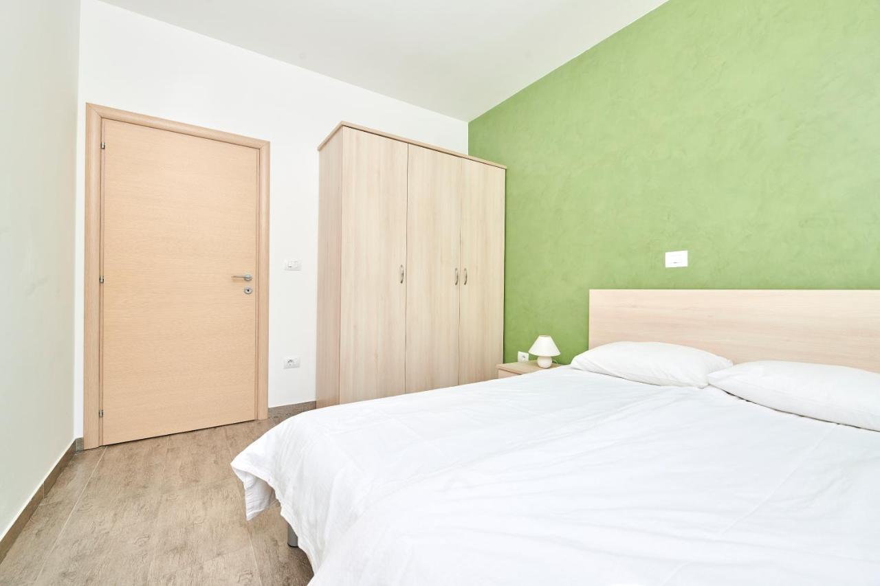 Apartments Ferlin ウマグ エクステリア 写真
