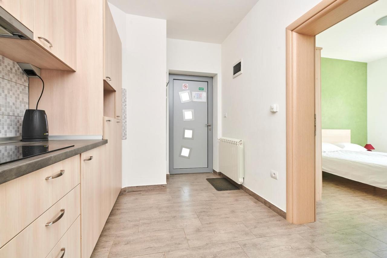 Apartments Ferlin ウマグ エクステリア 写真